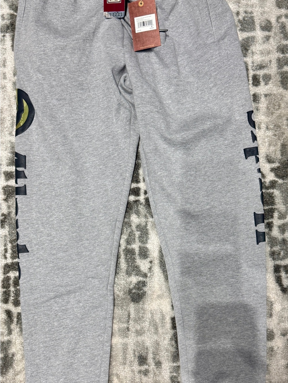 Mitchell & Ness hardwood classics Atlanta Hawks joggers men’s Medium